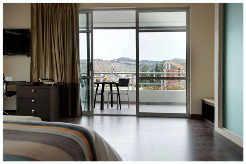 اتاق لوکس با تخت بزرگ, Casa Grande