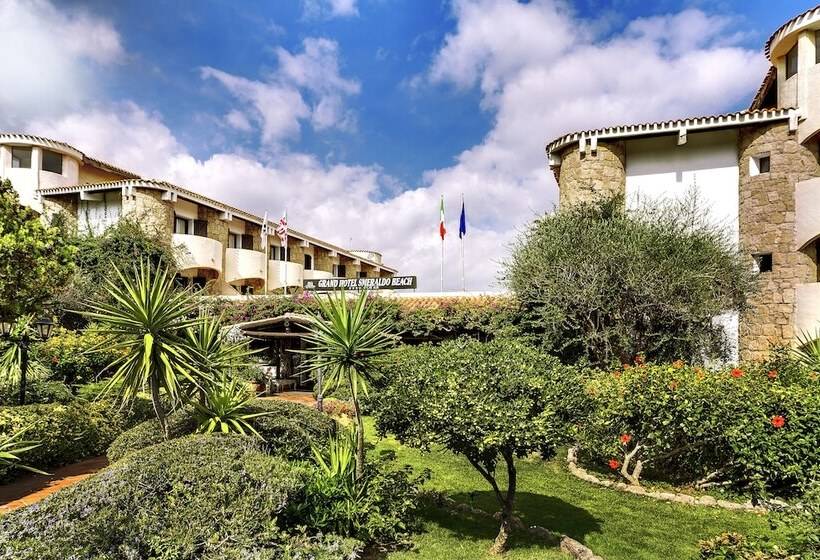 اتاق اساندارد با چشم‌انداز جانبی به دریا, Grand Hotel Smeraldo Beach