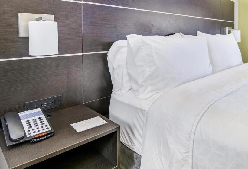 Люкс Адаптированный для Инвалидов, Holiday Inn Express & Suites Longview North, An Ihg