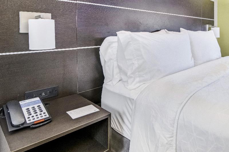 Люкс Кровать Кинг, Holiday Inn Express & Suites Longview North, An Ihg