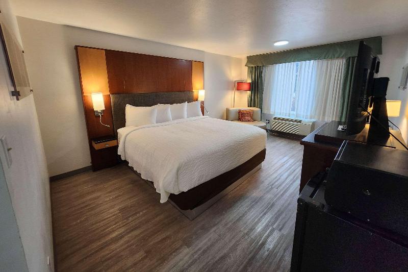 Стандартный Номер Кровать Кинг, Clarion Inn Idaho Falls Riverfront