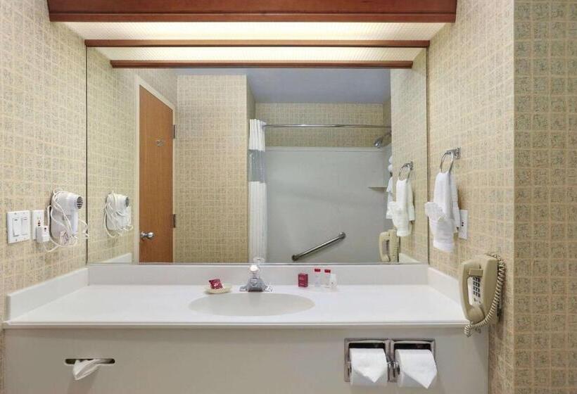 침실 2개 스위트, Ramada By Wyndham Olympia