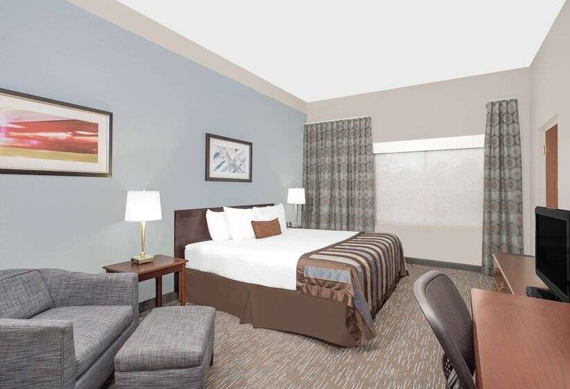 Номер Deluxe, Wingate By Wyndham Green Bay