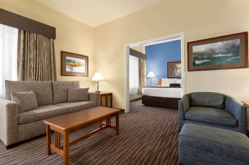 Люкс Кровать Кинг, Wingate By Wyndham Denver Tech Center