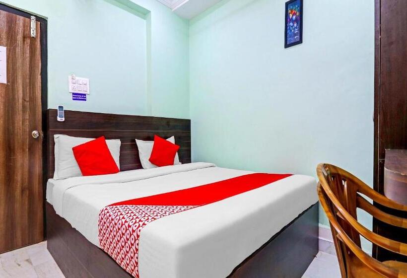اتاق کلاسیک سه تخته, Super Hotel O Karimnagar
