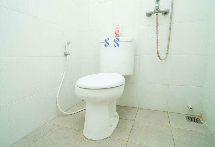 标准间, Reddoorz Syariah Near Suncity Mall Sidoarjo