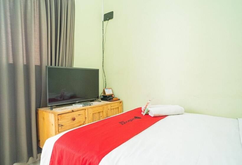 标准间, Reddoorz Syariah Near Suncity Mall Sidoarjo
