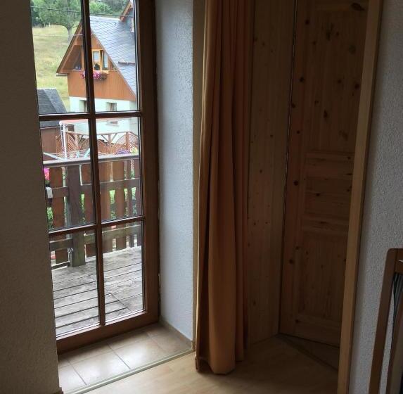 Номер Стандарт с Балконом, Landhotel Quelle