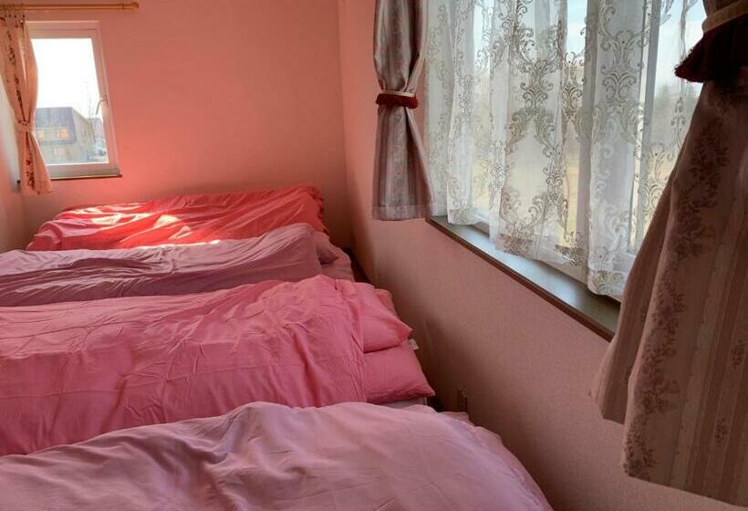 Номер Стандарт Четырехместный Совместный Санузел, Stay Sakura