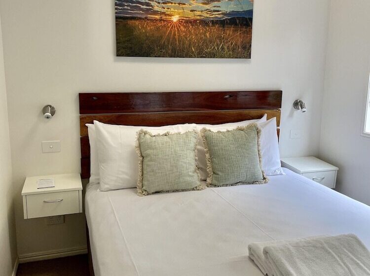 带1个卧室的豪华别墅, Esk Caravan Park & Rail Trail Motel