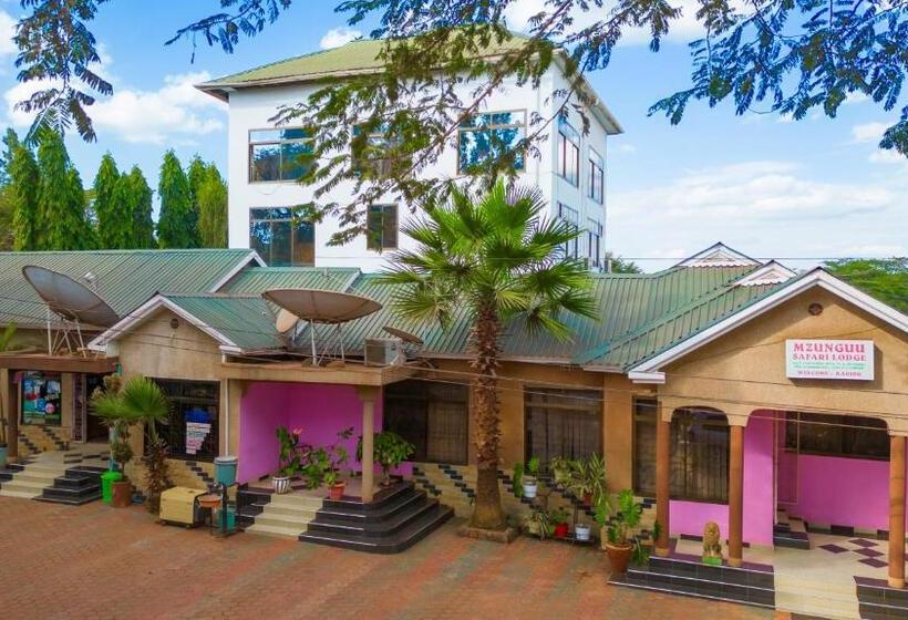 Стандартный Номер Кровать Кинг, Mzunguu Safari Lodge