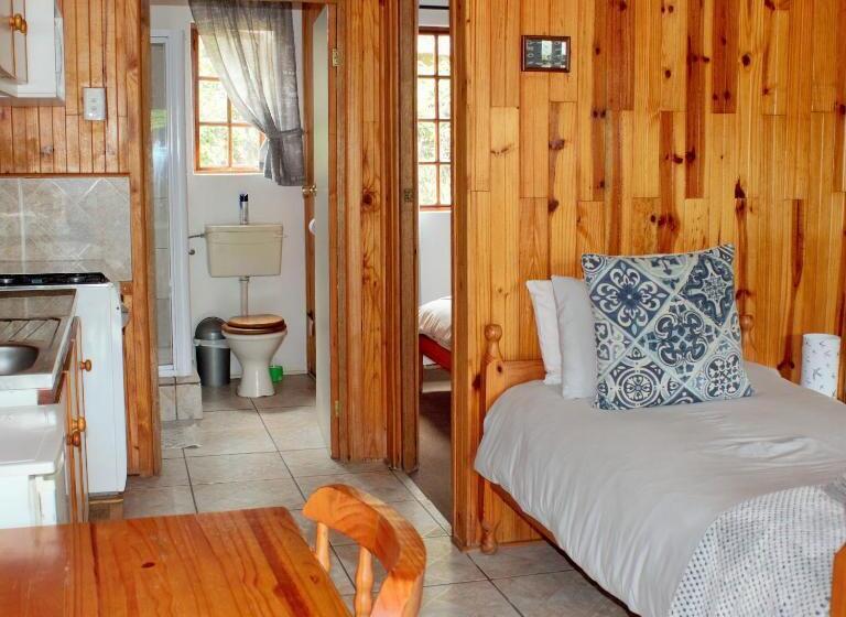 Семейный Номер, The Spotted Grunter Resort
