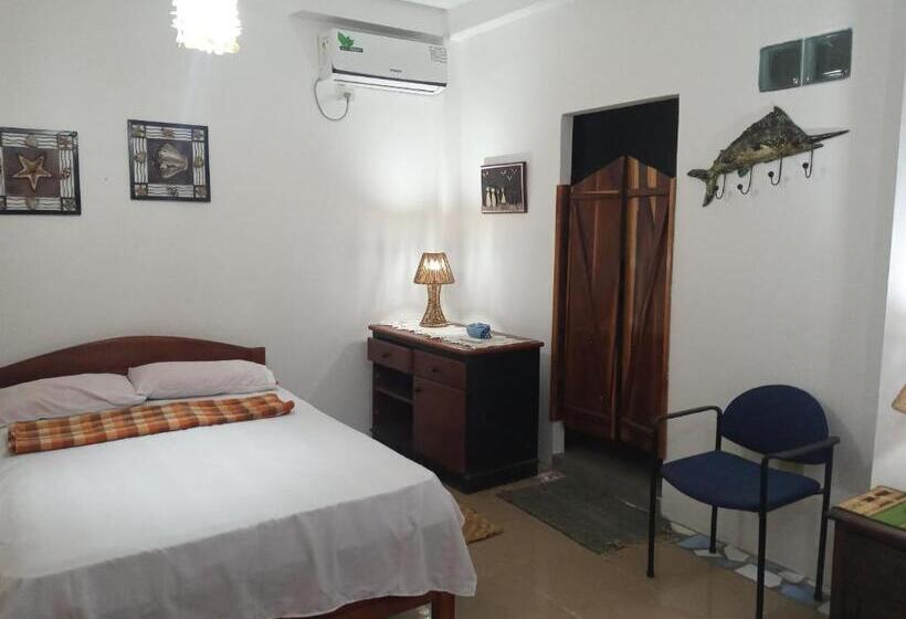 4인용 스탠다드 룸, Hospedaje Algarrobo Machalilla