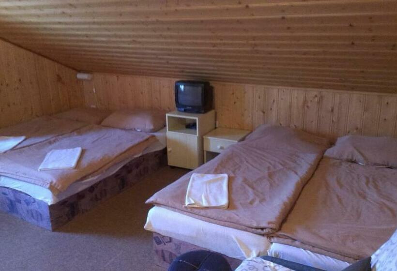 Четырехместный Номер Стандарт, Chalupa Pohodička