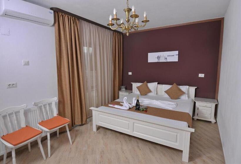 آپارتمان 1 خوابه با بالکن, Casa Marina