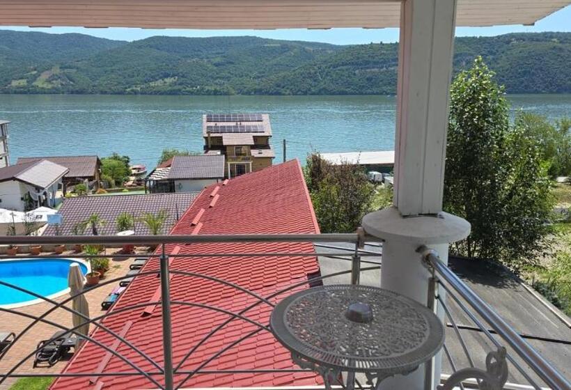 آپارتمان لوکس 2 خوابه, Casa Marina