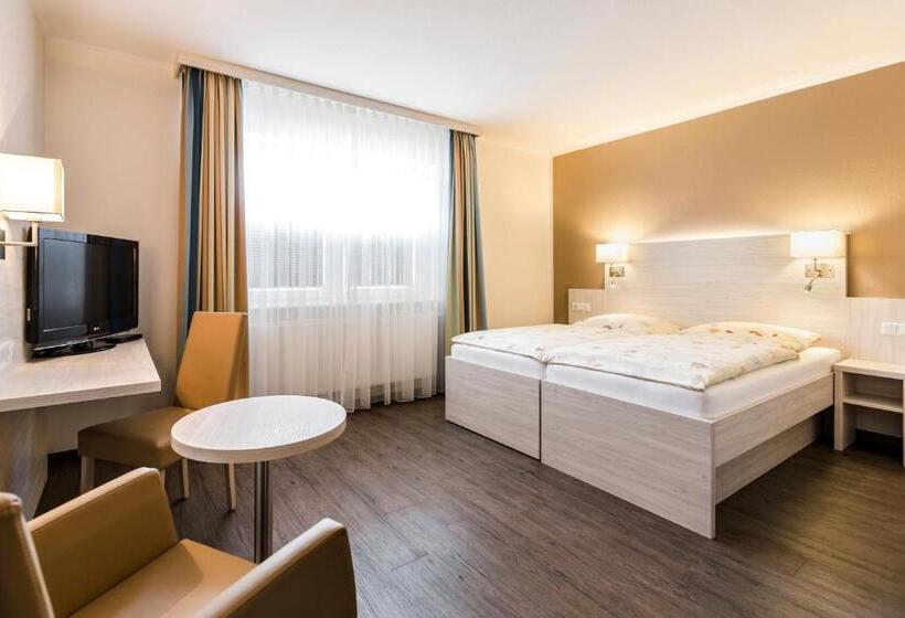 Номер Стандарт Трехместный, Land Gut Hotel Westerkrug
