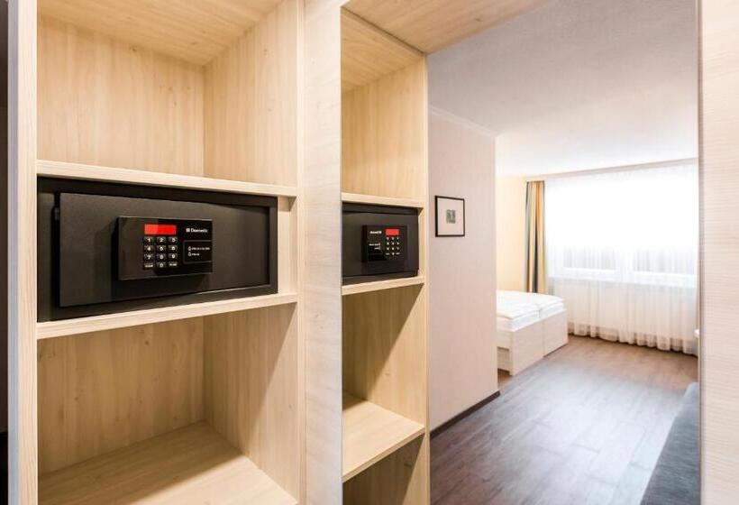 Четырехместный Номер Стандарт, Land Gut Hotel Westerkrug