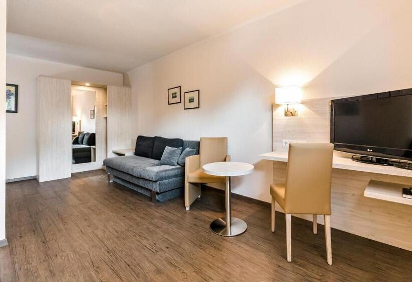 Четырехместный Номер Стандарт, Land Gut Hotel Westerkrug