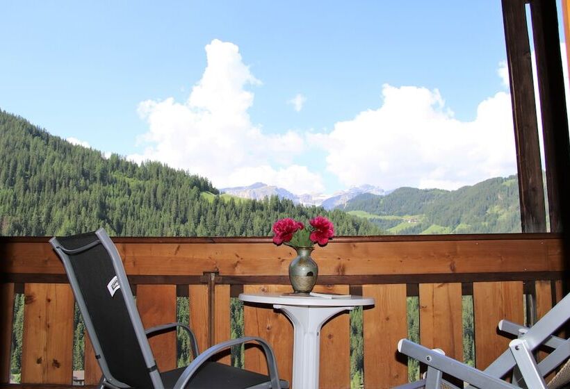 Номер Superior, Alpenrose Dolomites