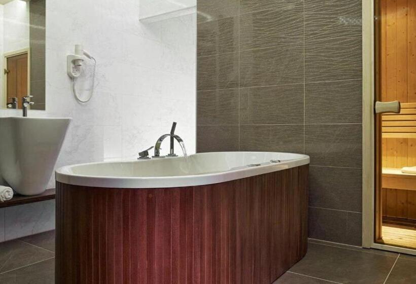 Люкс Повышенной Комфортности, Barack Thermal Hotel And Spa