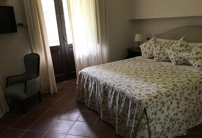 Номер Deluxe с Балконом, Il Casale Di Riardo Luxury B&b