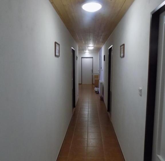 家庭间, Ubytování Apartmány Ferenčíková