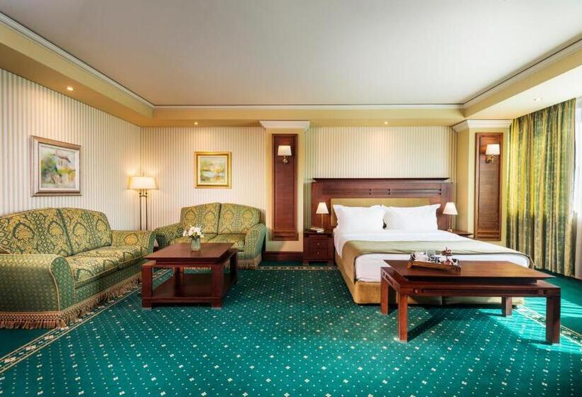 Номер Superior, Grand Hotel Sofia