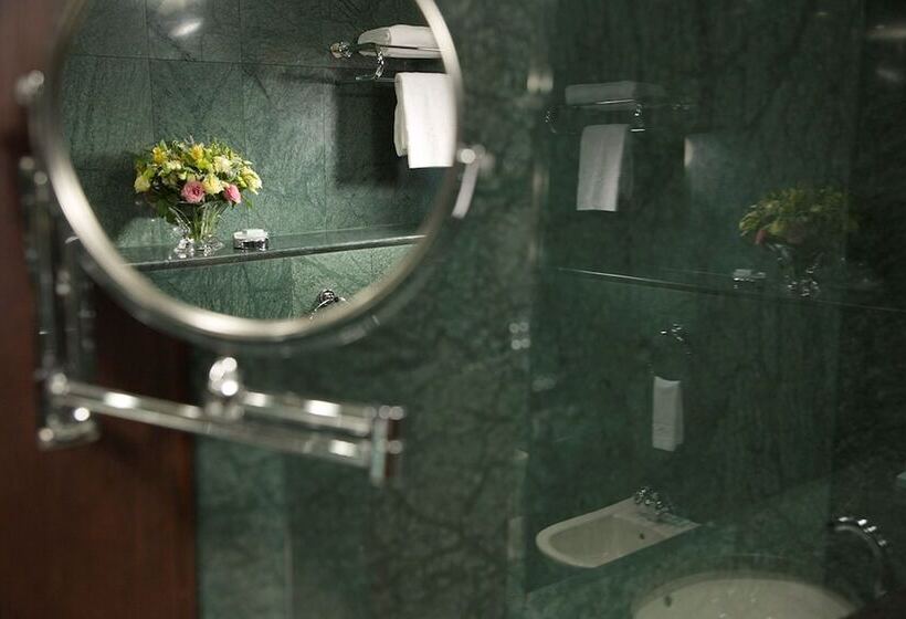 Люкс, Grand Hotel Sofia