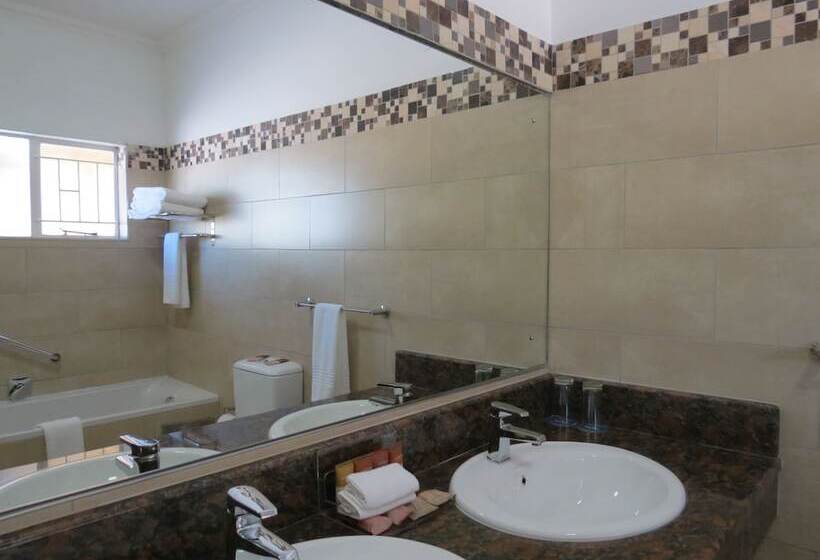 Президентский Люкс, Protea Hotel By Marriott Polokwane Ranch Resort