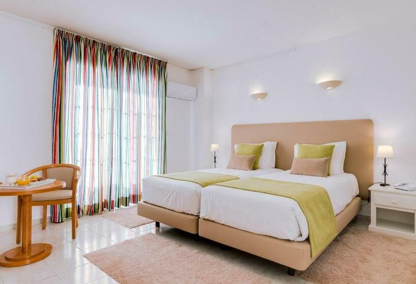 Quarto standard, Monica Isabel Beach Club
