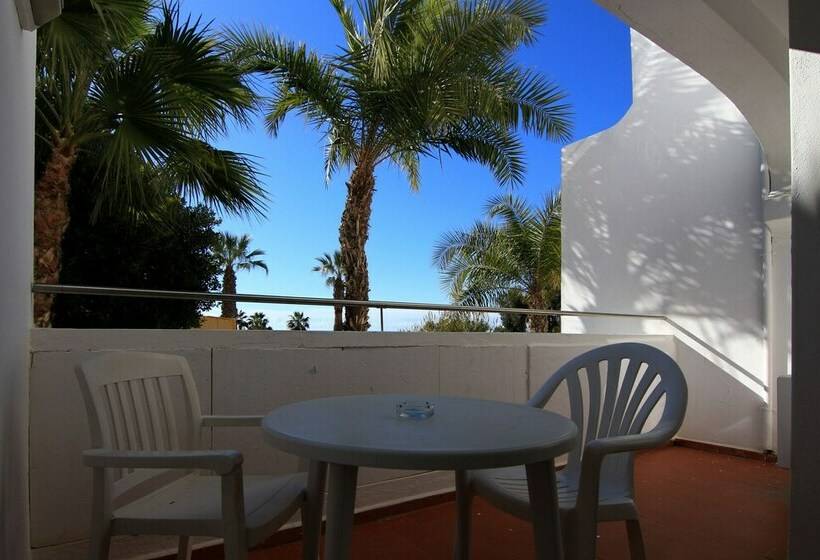 Quarto standard, Monica Isabel Beach Club