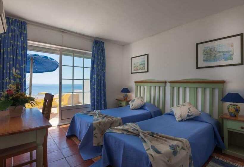 Quarto Triplo Standart, Monica Isabel Beach Club