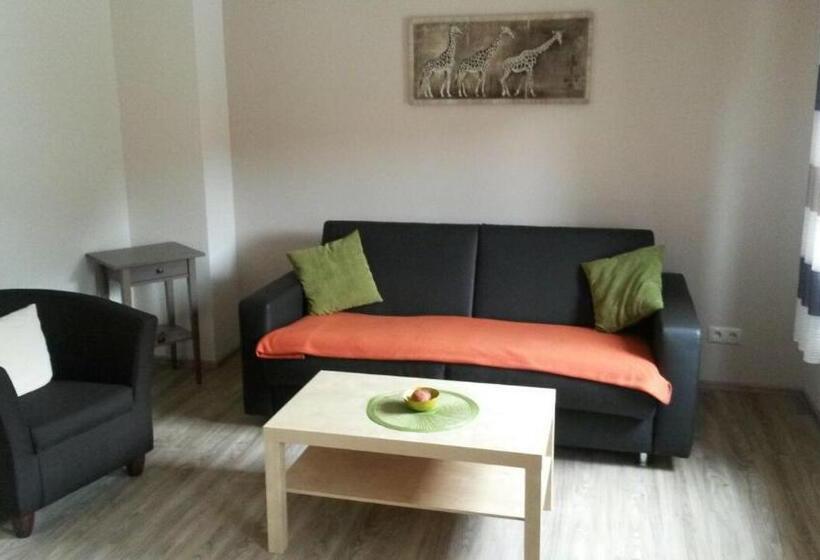 Апартаменты 2 Спальни, Pension / Ferienwohnungen Scheid