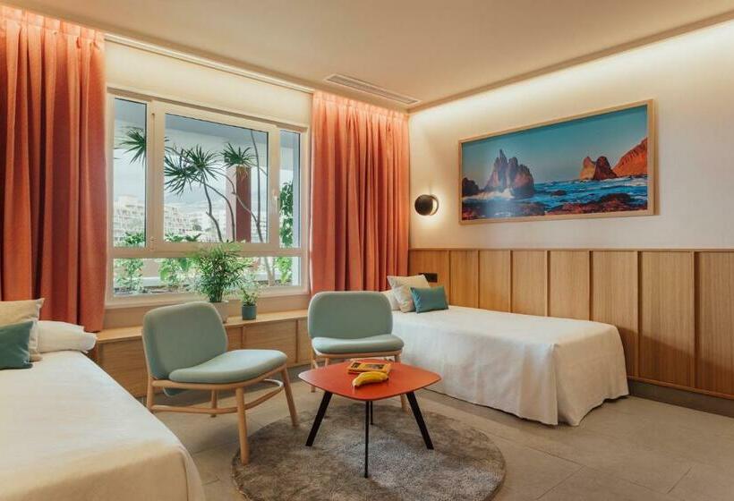 Полулюкс, Adrián Hoteles Roca Nivaria