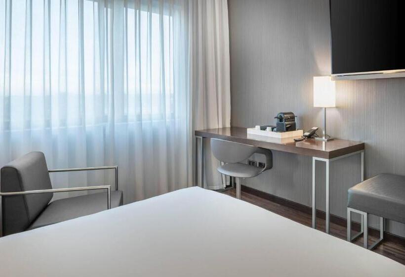 Номер Стандарт Плюс, Ac Hotel San Sebastián De Los Reyes By Marriott