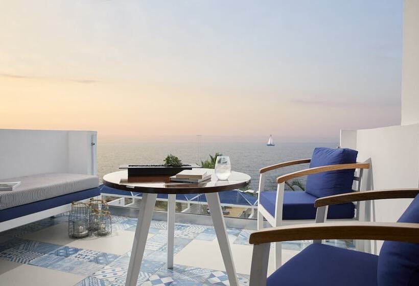 سوییت با چشم‌انداز دریا, Minos Imperial Luxury Beach Resort & Spa Milatos