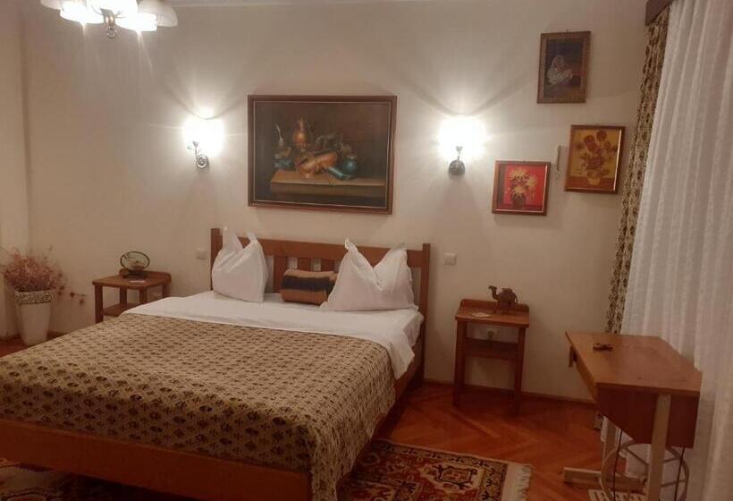 סוויטה משפחתית, Casa Insorita