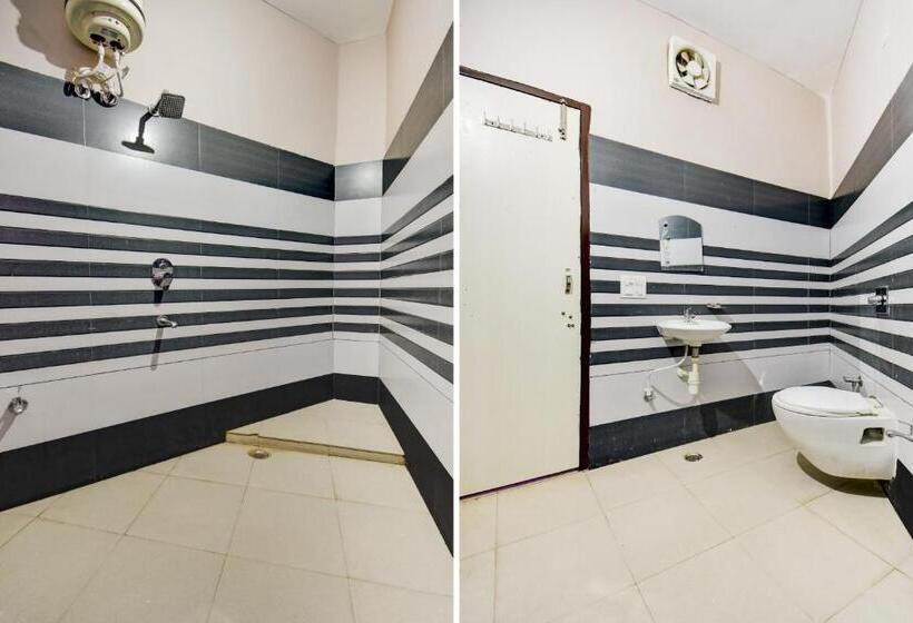 Номер Стандарт, Oyo 72793  Sarovar