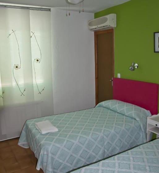 Номер Стандарт, Hostal Restaurante La Mancha