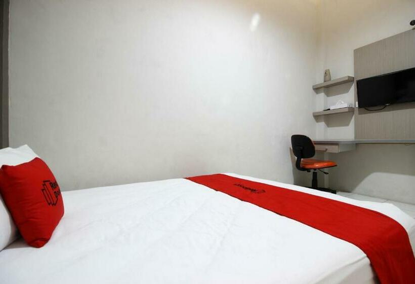 Номер Стандарт, Reddoorz Plus Near Upn Jogjakarta 2