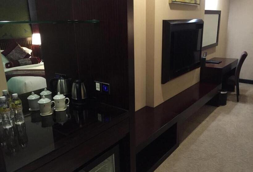 Номер Executive, Royale Signature