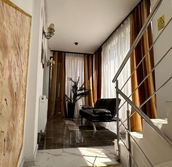 اتاق استاندارد با بالکن, Casa Roma