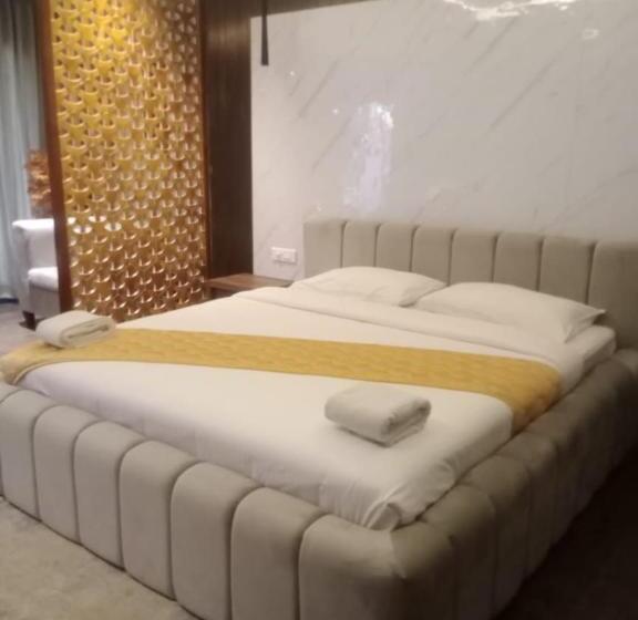 套房, Friday Inn