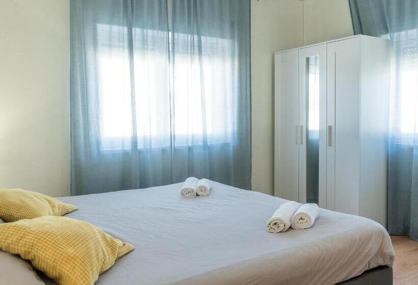 Номер Стандарт, Beach Avenue Apartment