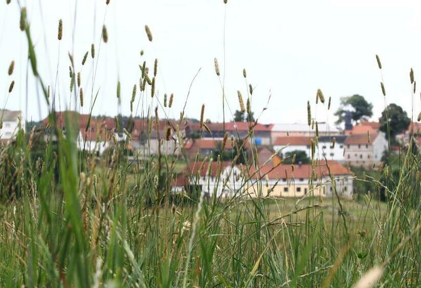 Апартаменты 2 Спальни, Gaststätte Und Pension Zur Einkehr