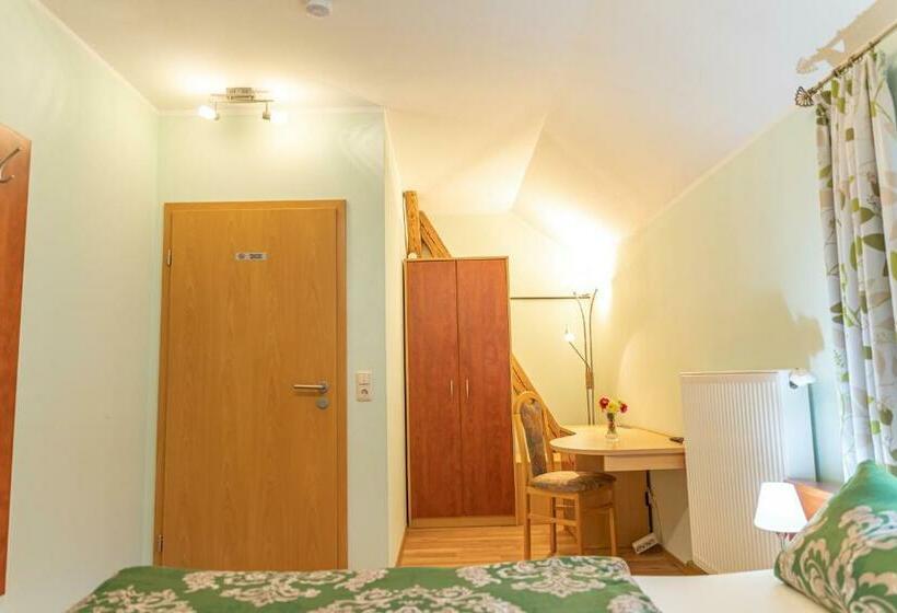 Номер Стандарт, Gaststätte Und Pension Zur Einkehr