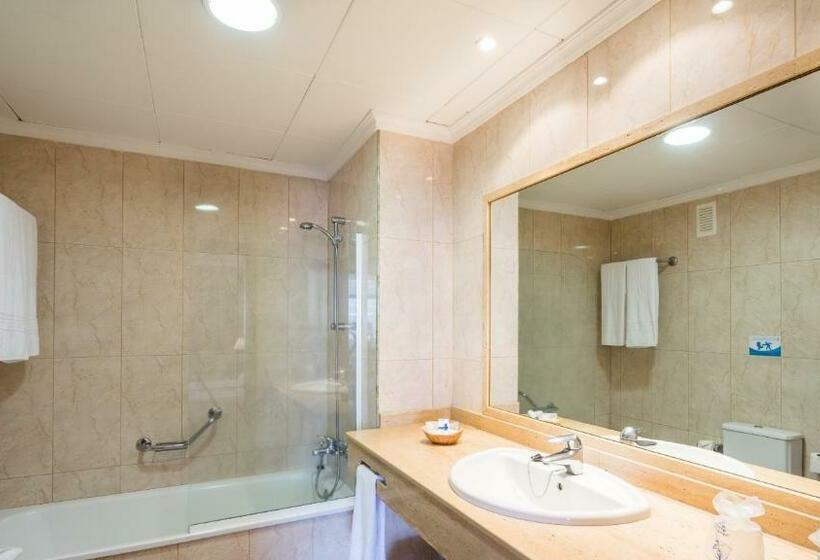 Номер Стандарт Трехместный, Complejo Blue Sea Puerto Resort Compuesto Por Hotel Canarife y Bonanza Palace