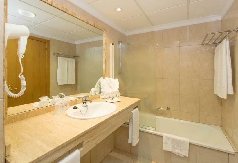 Номер Стандарт Трехместный, Complejo Blue Sea Puerto Resort Compuesto Por Hotel Canarife y Bonanza Palace