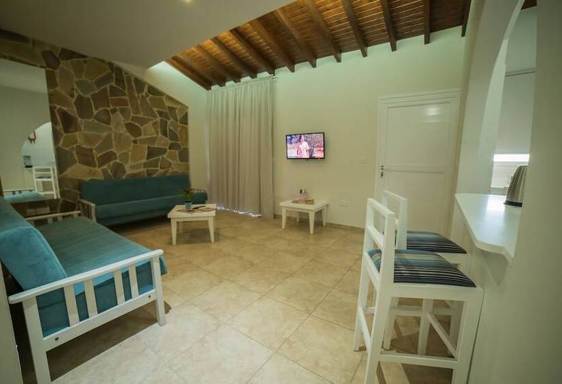 Апартаменты 1 Спальня Вид на Море, Myroandrou Beach Hotel Apartments